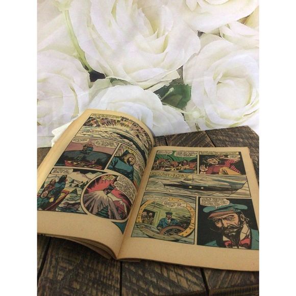 May 1949 Classics Illustrated Comic Book “20,000 League’s Under The Sea” - Picture 14 of 16